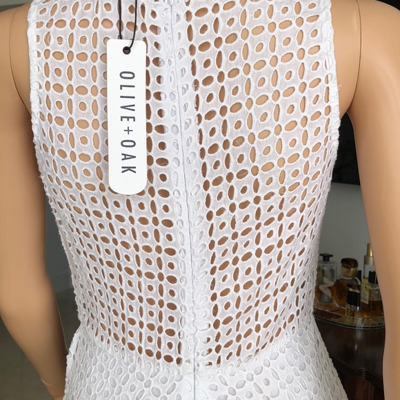 WHITE EYELET DRESS - Picture 6 of 8